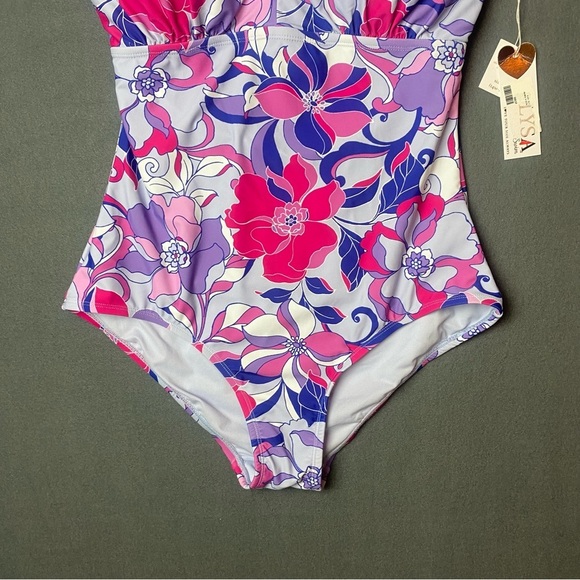 NEW Lysa Plus size 0X "Kylie" swimsuit Floral Keyhole Halter One-Piece Swimsuit - Picture 4 of 10
